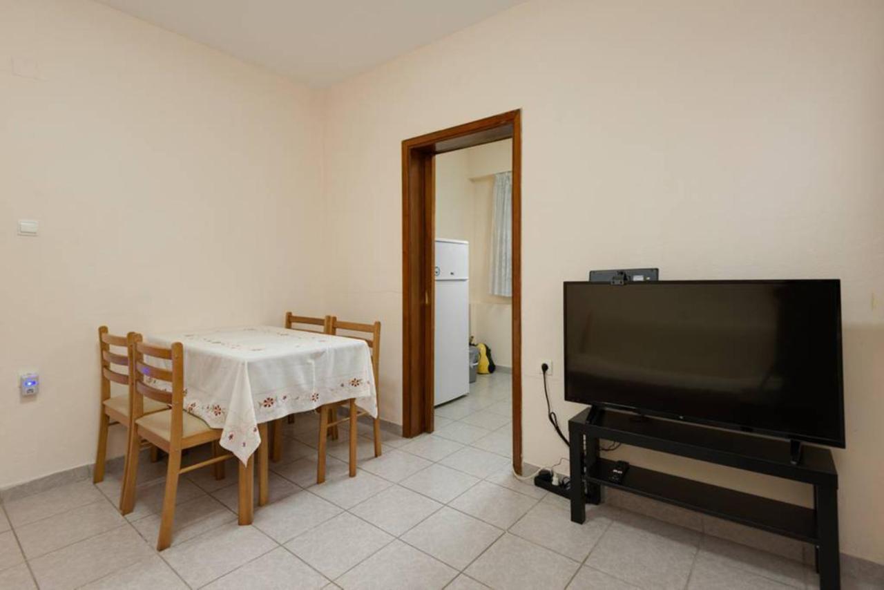 Apartment Independent In Pylaia.