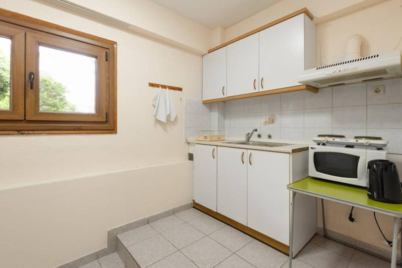 Independent In Pylaia. Apartment *